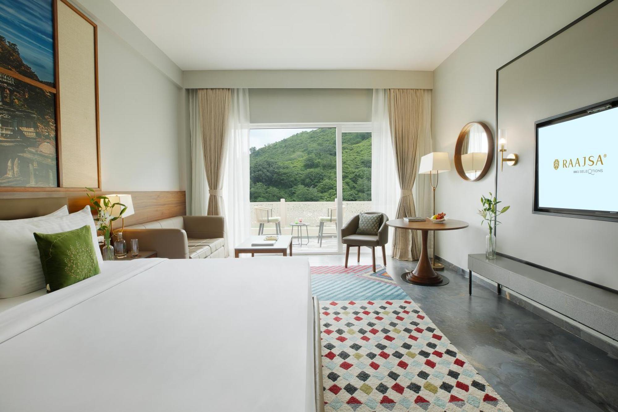 รามาดา รีสอร์ต บาย วินด์แฮม กุมภาลครห์ Hotel คัมบาลกาห์ ภายนอก รูปภาพ